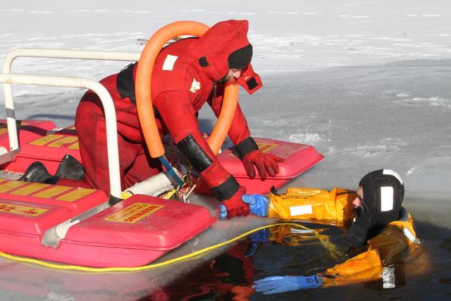 FF J. Combs Rescuing FF J. Cobb